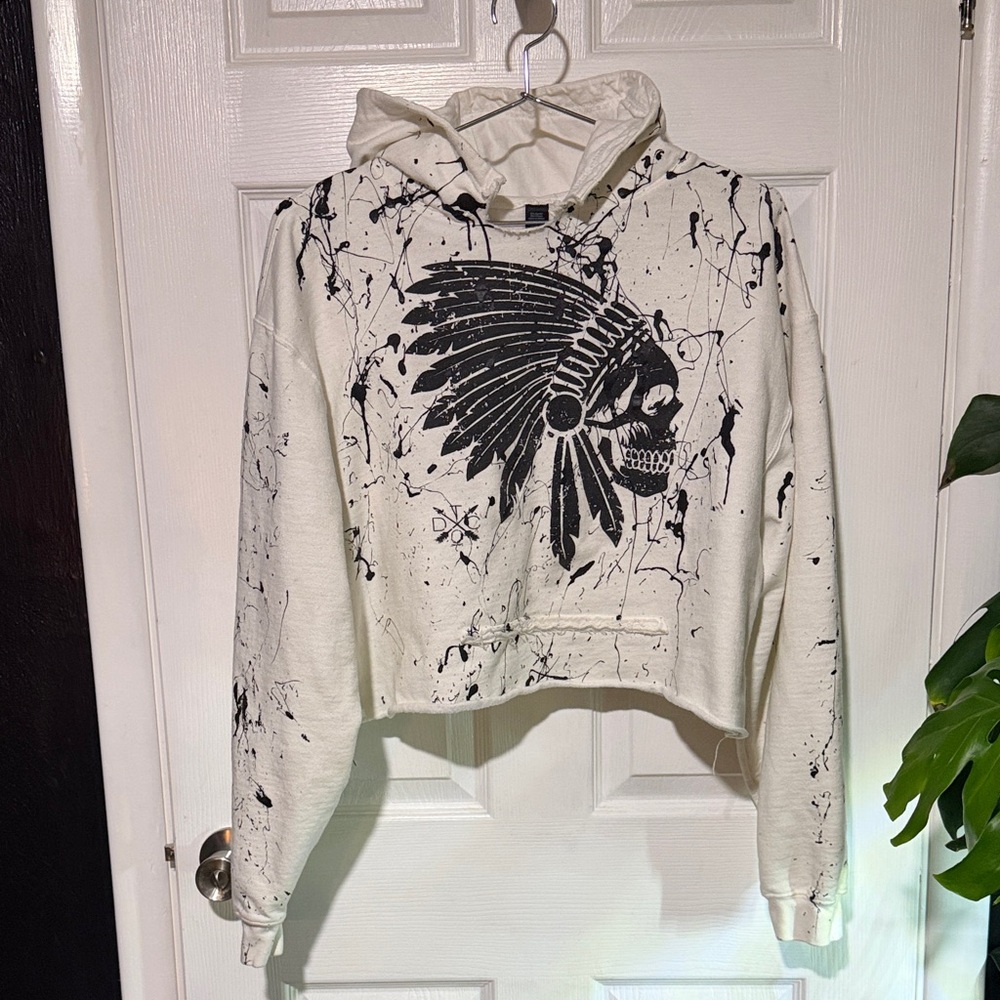 White Graphic Cropped Hoodie